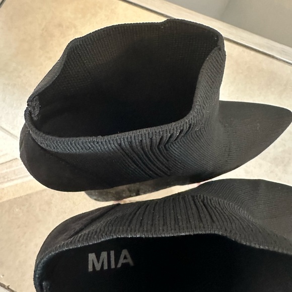MIA booties - Picture 5 of 5